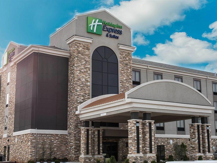 Express & Southeast By Ihg Hotel 3*