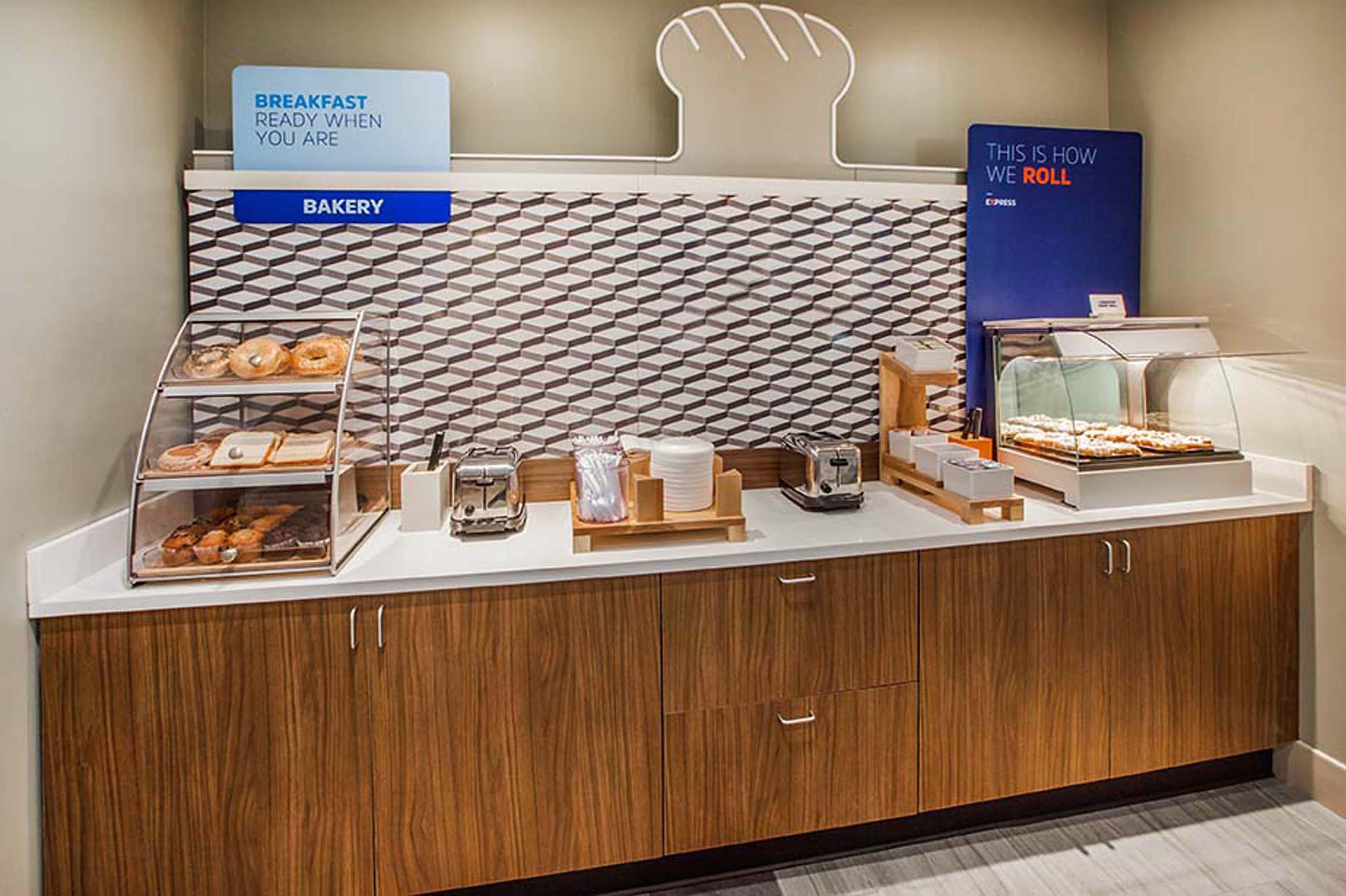 Hotel Express & Southeast By Ihg 3*